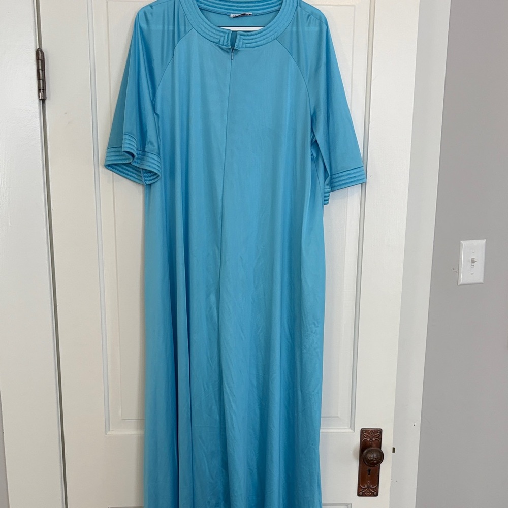 Vintage Vanity Fair Satin Robe Deep Blue and Silky‎